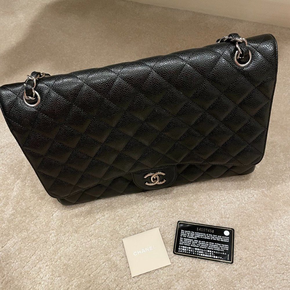 CHANEL maxi classic bag